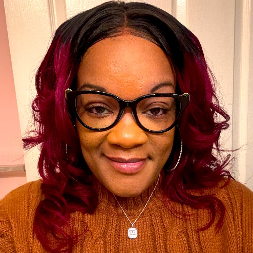 Meet your Posher, Erika